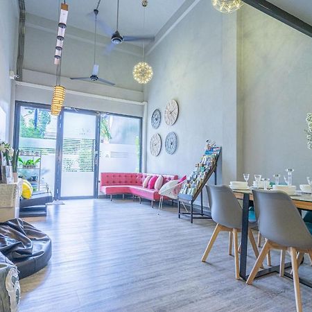 Warm Casa Chiangmai Pansiyon Chiang Mai Dış mekan fotoğraf