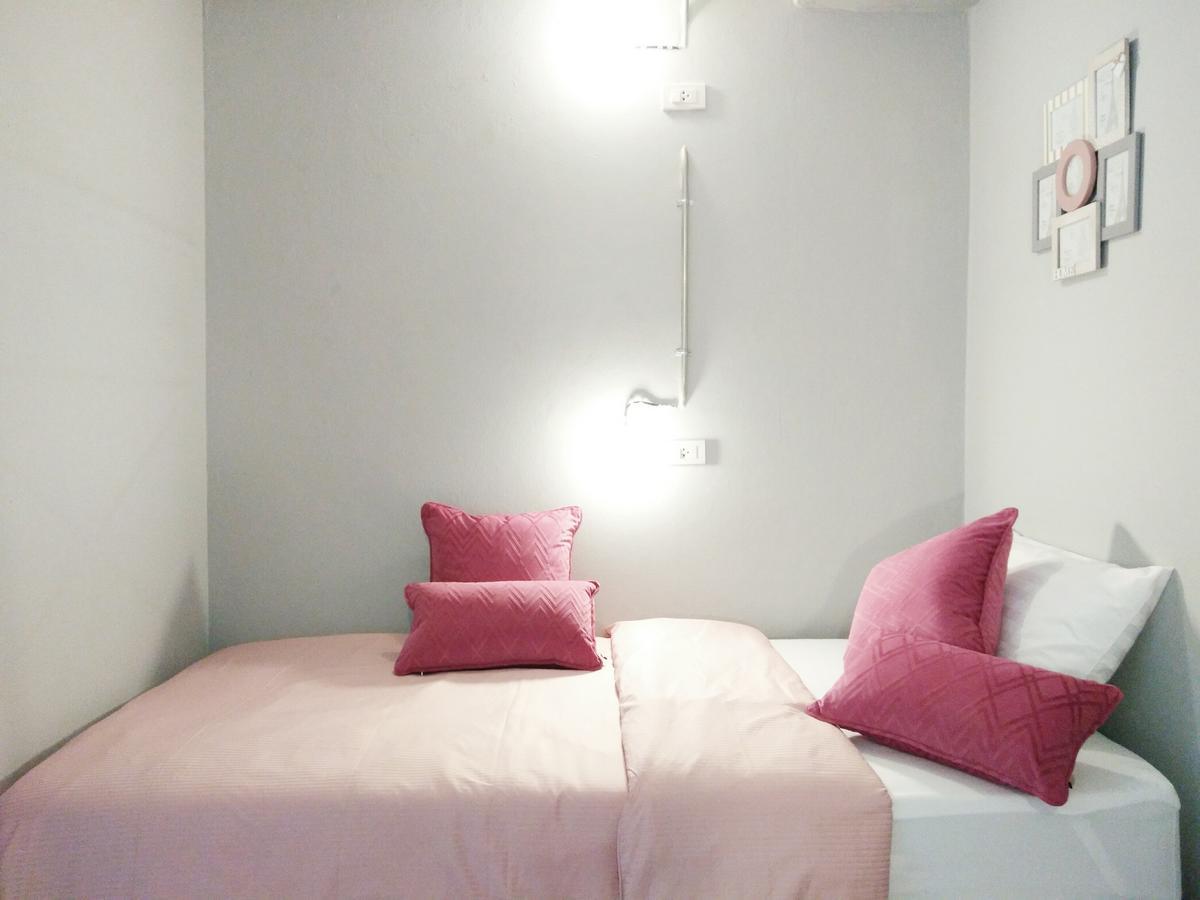 Warm Casa Chiangmai Pansiyon Chiang Mai Dış mekan fotoğraf