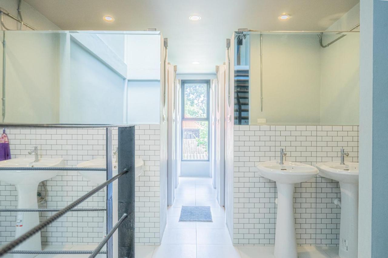 Warm Casa Chiangmai Pansiyon Chiang Mai Dış mekan fotoğraf