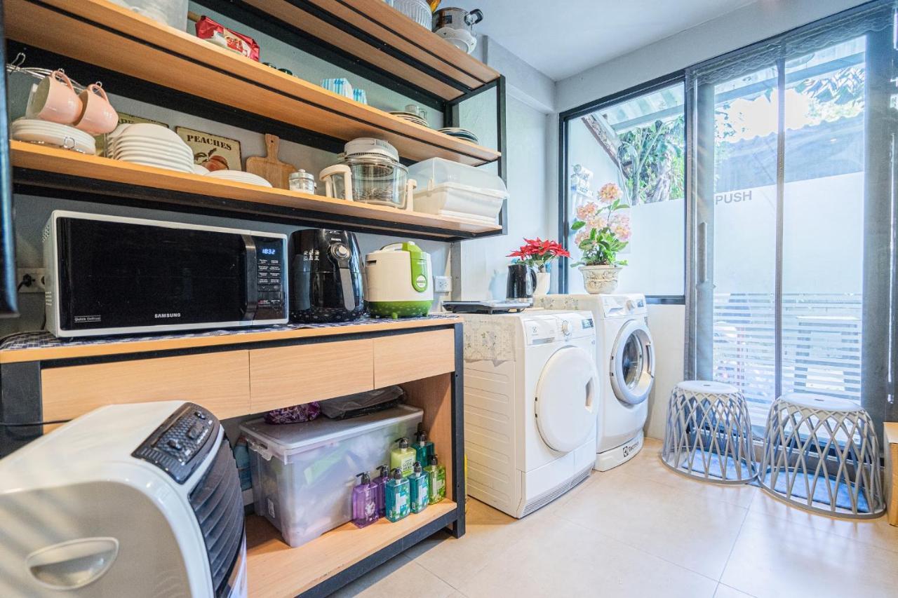 Warm Casa Chiangmai Pansiyon Chiang Mai Dış mekan fotoğraf